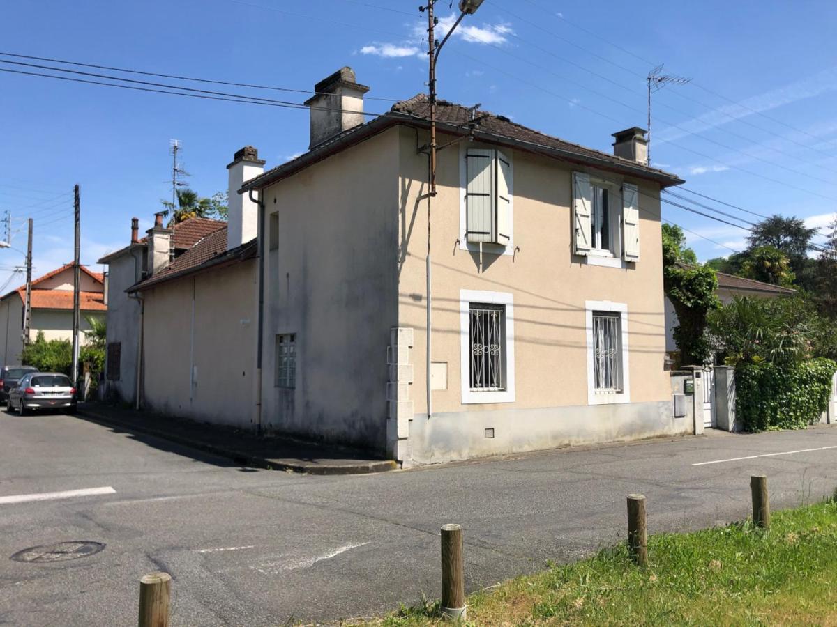 Petite Maison Avec Terrasse Jurançon Buitenkant foto
